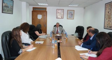 طاقم نساء ضد العنف يجتمع بوكيل وزارة شؤون المرأة في مقر الوزارة في رام الله